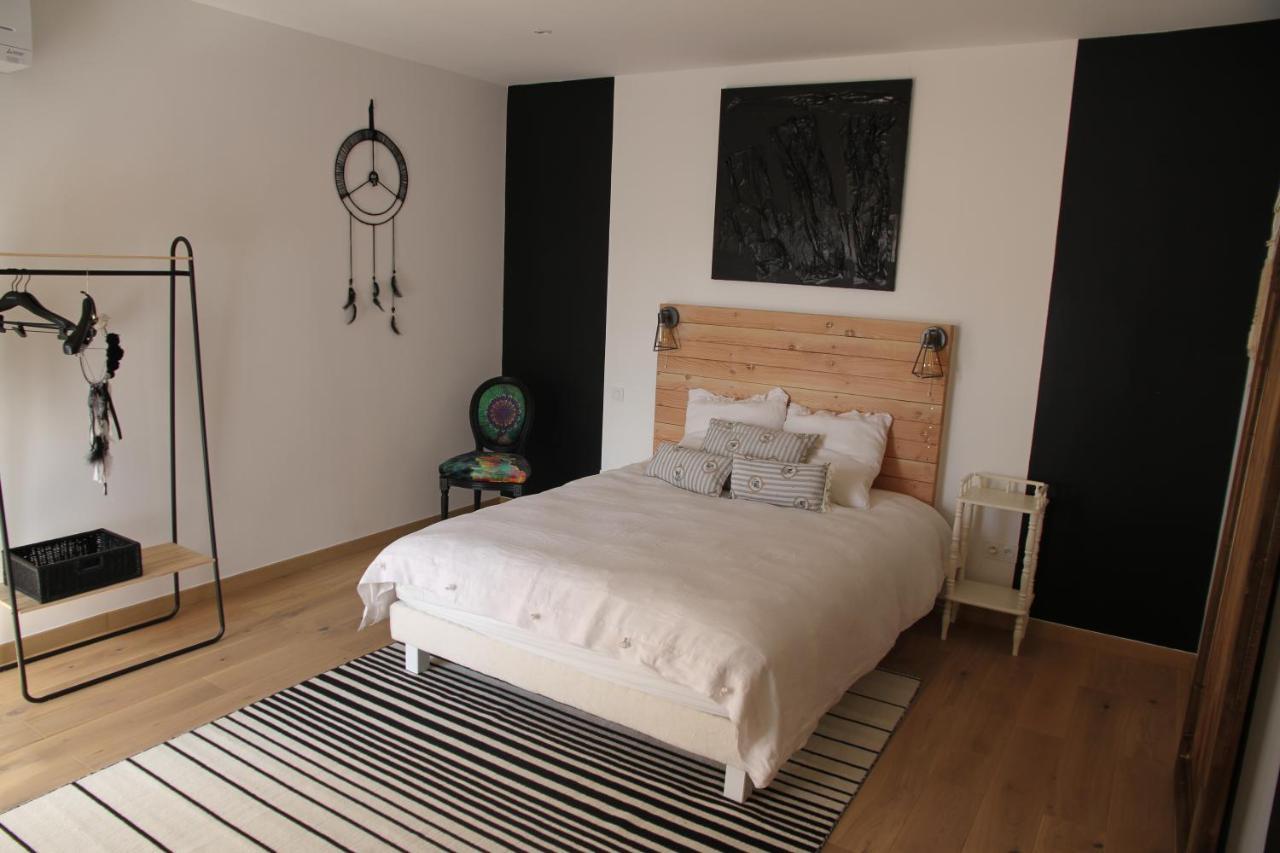 Atelier Des Vidaux Bed & Breakfast Saint-Aunes Exterior photo
